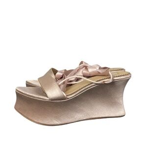 Leon Max pink platform strappy sandals